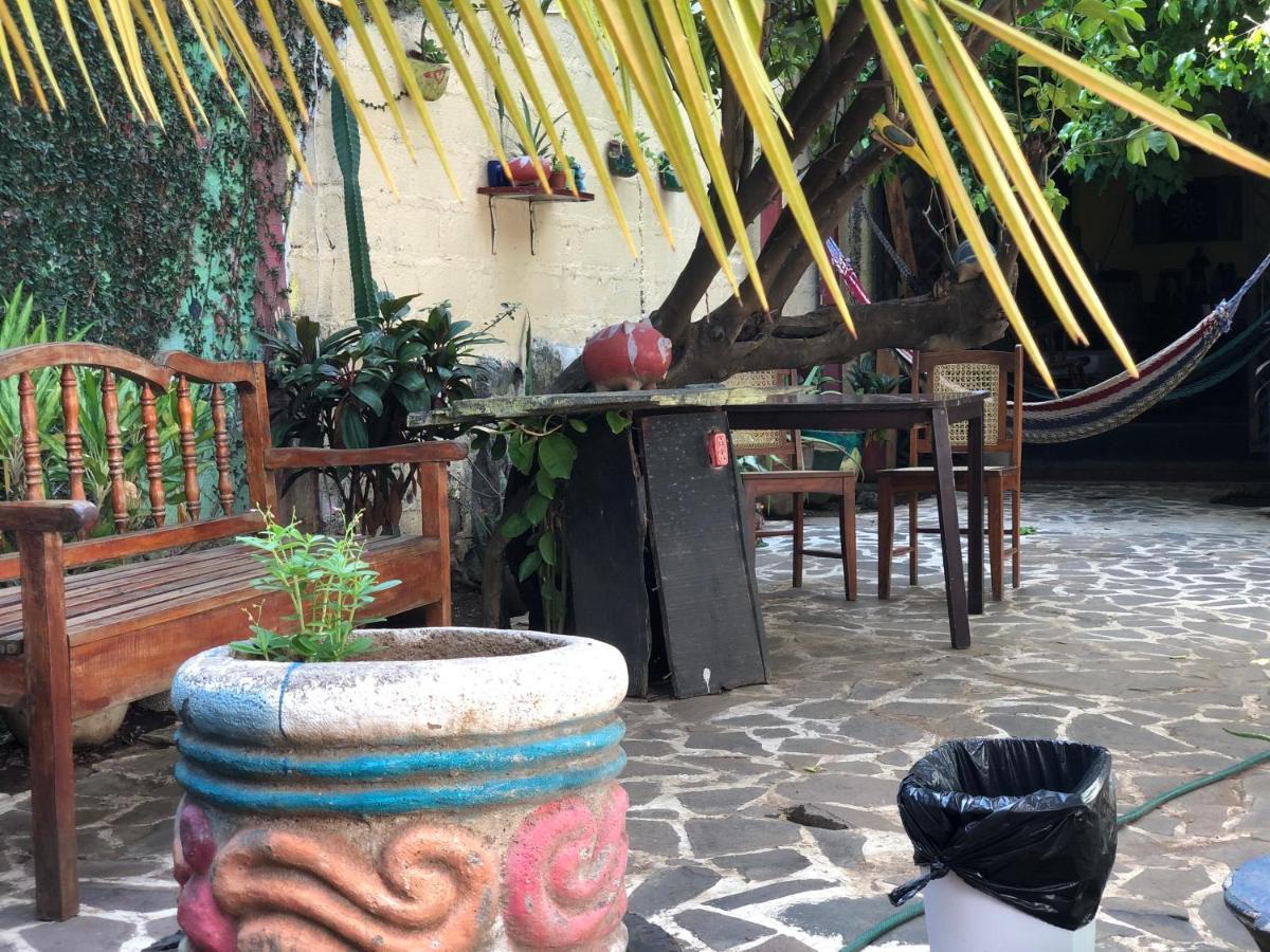 Hostal Vacaciones Nicas Leon Exterior photo